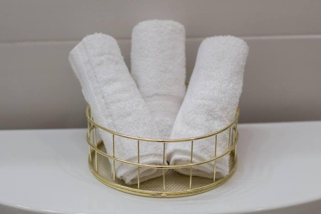 קינגסטון Royalty Suites מראה חיצוני תמונה